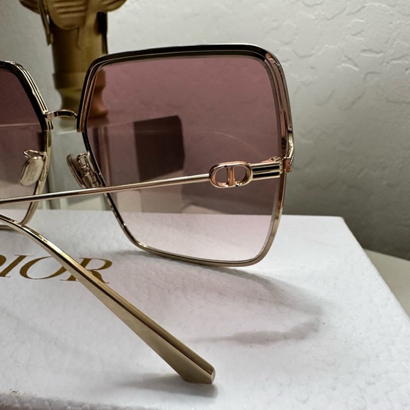 Dior sunglasses - Picture 3 of 3